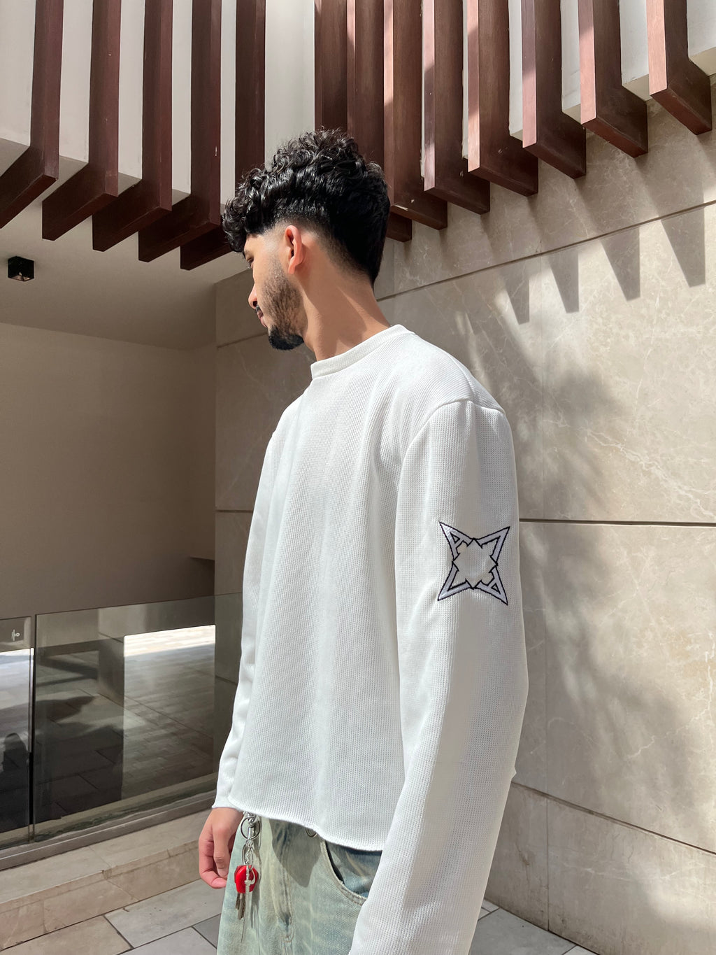 The ARVN CREW NECK- WHITE